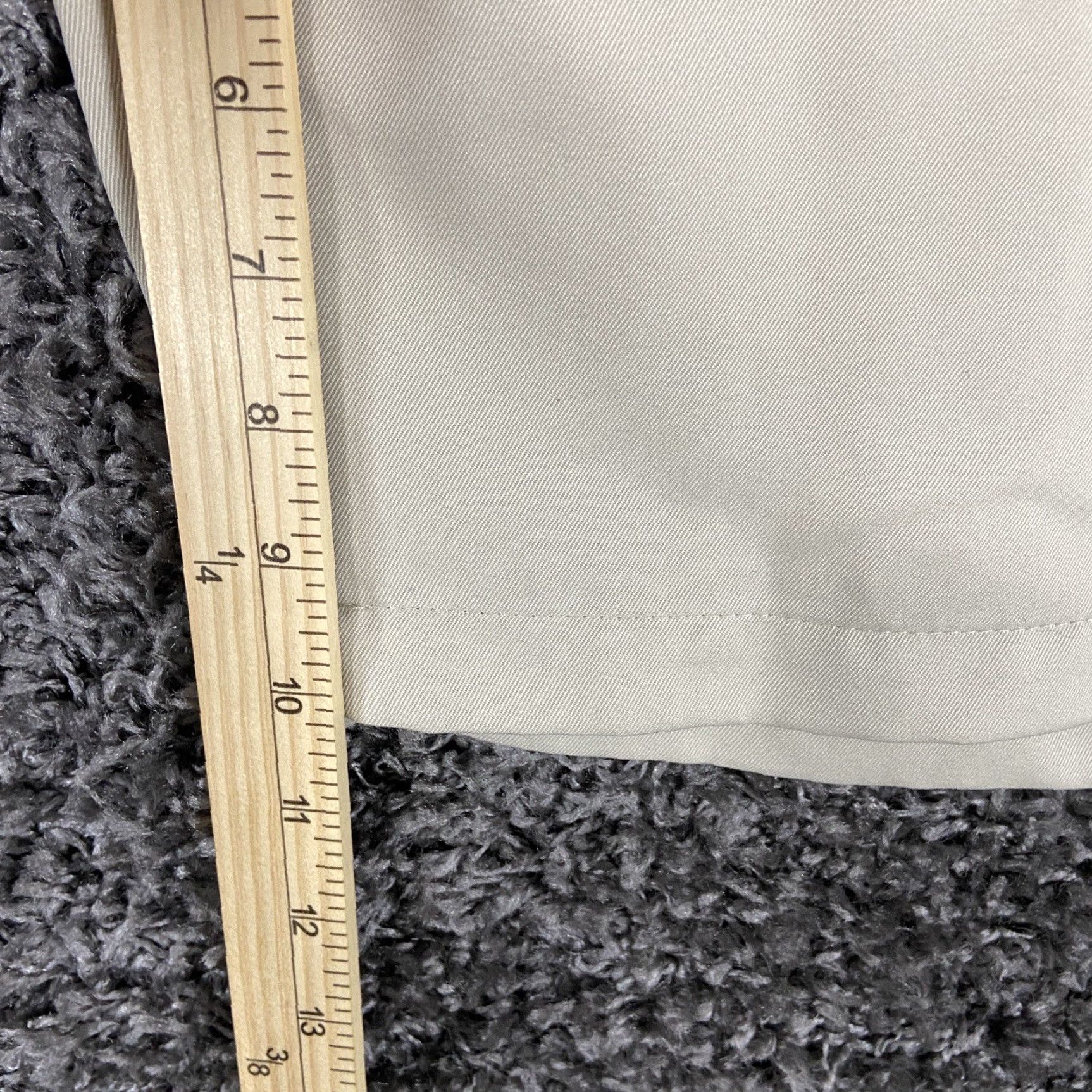 Izod IZOD Golf Beige Shorts Men’s 40 Size US 40 / EU 56 - 7 Thumbnail