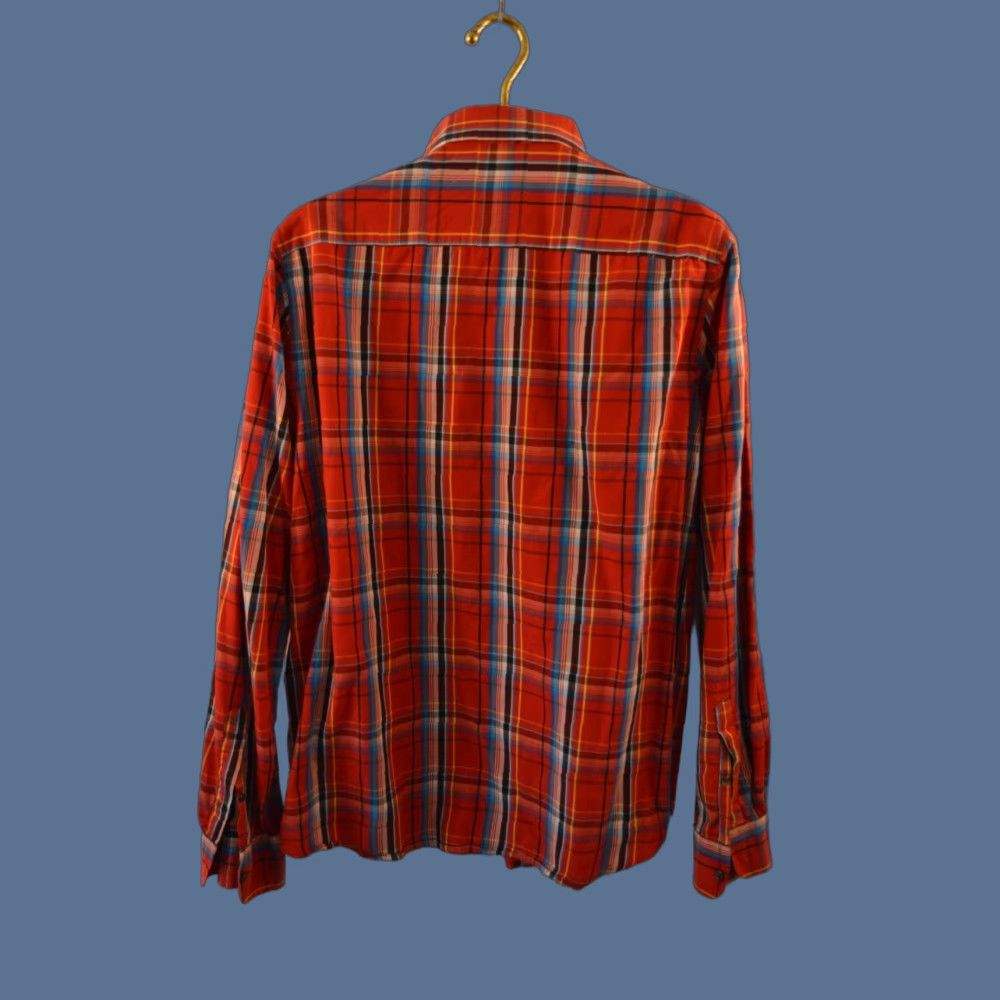 Forever 21 FOREVER 21 Men's Shirt Plaid Button-Up XL Red Lightweight Cotton Chambray Button-Up, Classic Fit, Long Sleeve, Collared, Casual Size US XL / EU 56 / 4 - 1 Thumbnail