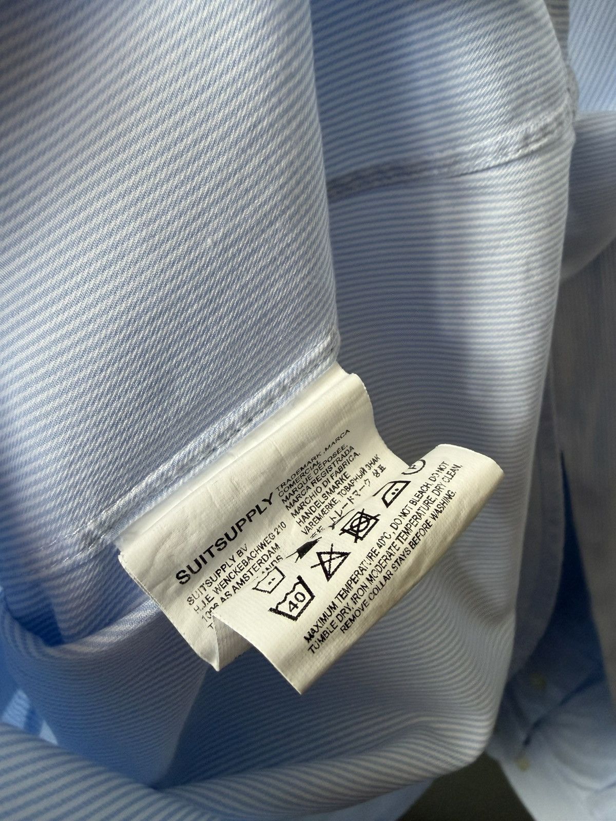 Suitsupply Suitsupply Stripped Dress Shirt Size 39/15.5 Size US M / EU 48-50 / 2 - 4 Thumbnail