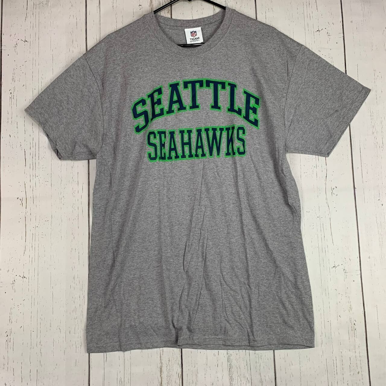 NFL Seattle Seahawks Medium Team Apparel Casual T-Shirt New Men | Grailed