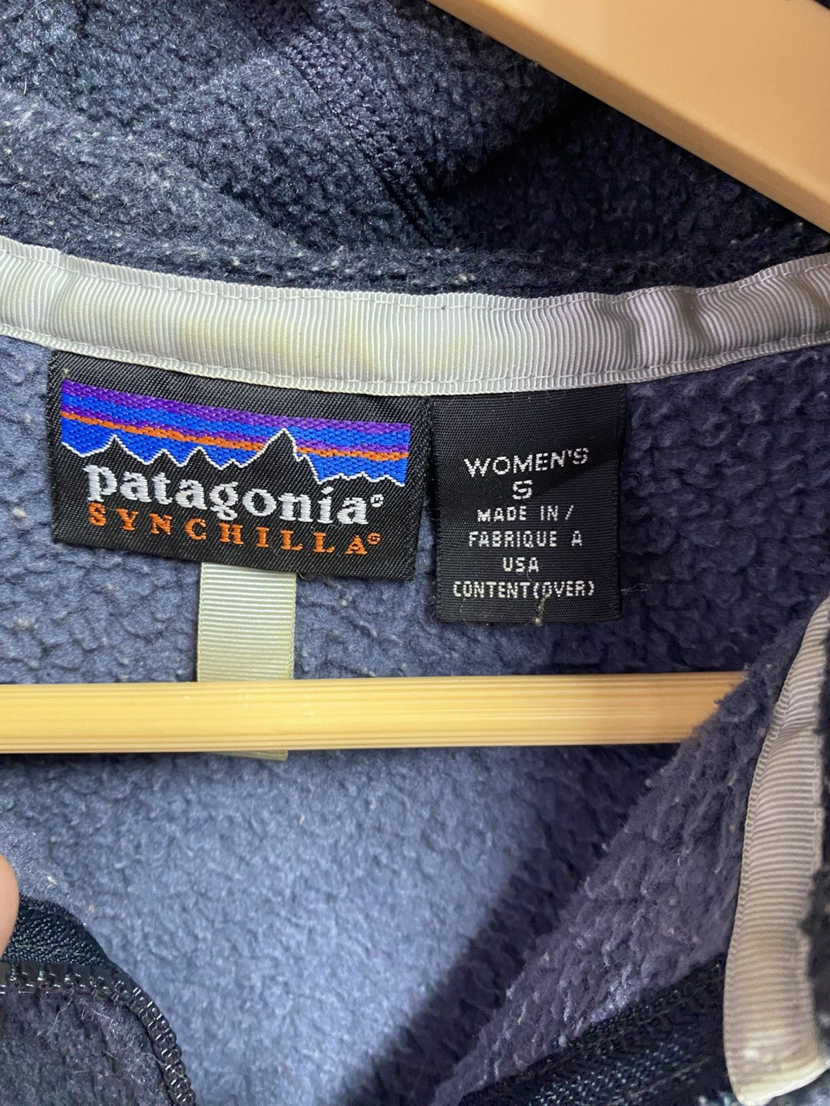 Patagonia vintage Patagonia Synchilla fleece jacket with hood in navy Size US S / EU 44-46 / 1 - 2 Thumbnail