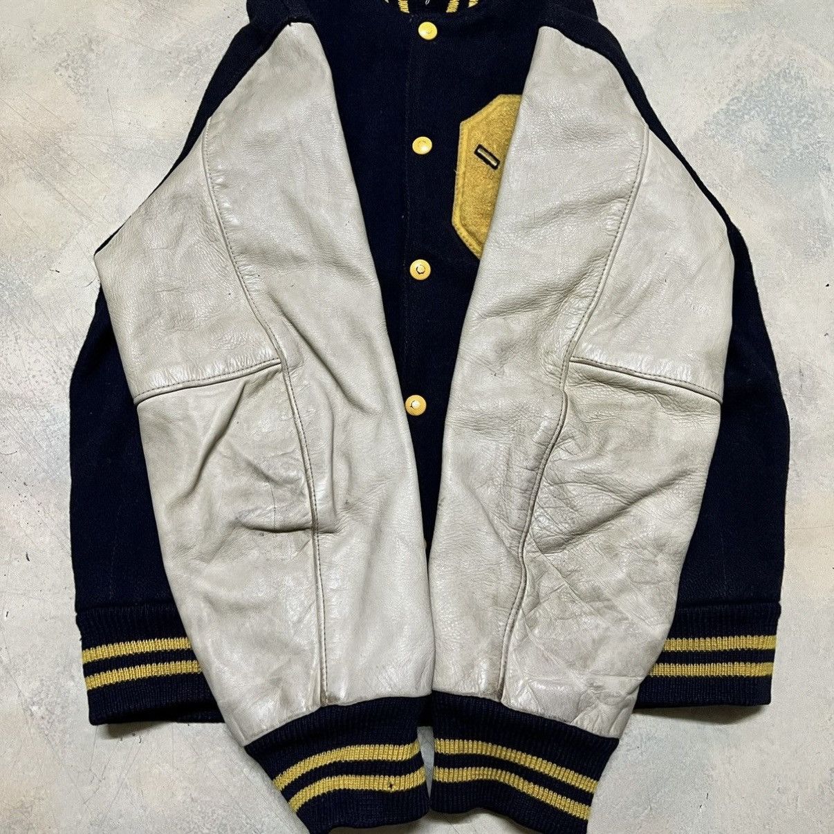 Vintage Vintage Leather Sleeves Varsity Jacket Size US S / EU 44-46 / 1 - 8 Thumbnail
