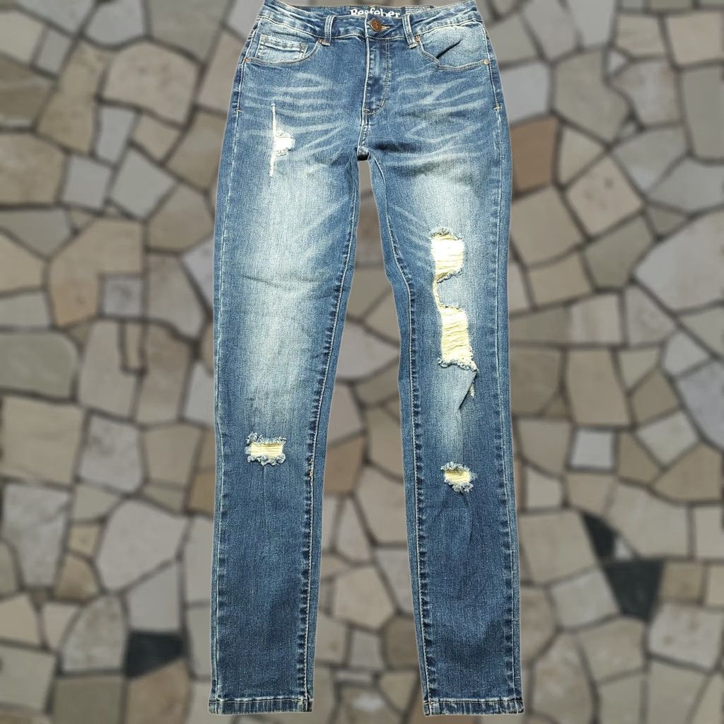 Denime NWT Resfeber Jeans Womens Skinny Distressed 25in 29in Blue Denim Cotton Blend Zip 5-Pocket Rise Mid Slim Button? Size 30" / US 8 / IT 44 - 1 Thumbnail