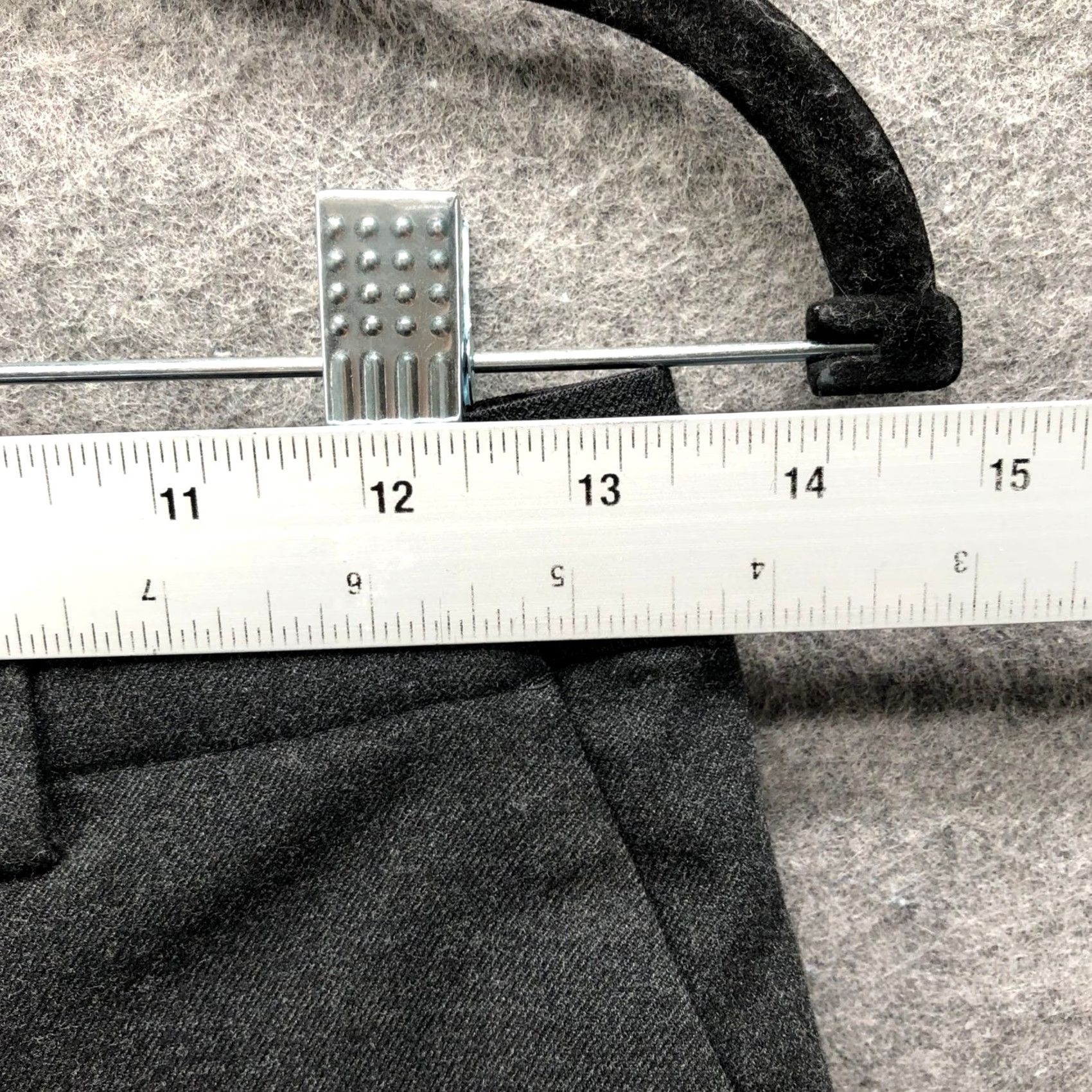 Uniqlo VINTAGE? No. Uniqlo Ezy Ankle Pants Womens XS (24-25) Wool-Like Dark Gray Mid Rise Tapered Size 26" / US 2 / IT 38 - 6 Thumbnail