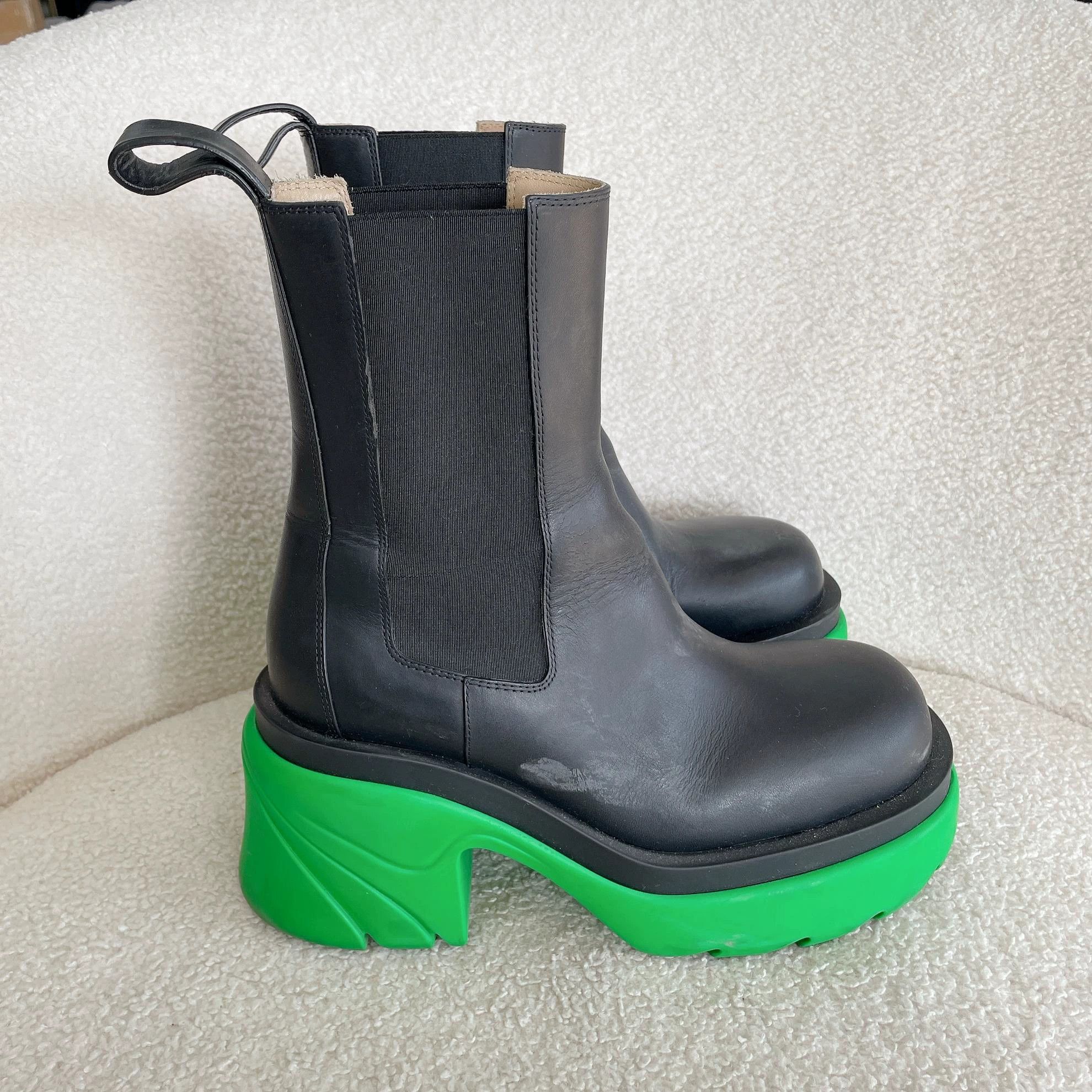 Bottega Veneta Bottega Veneta black green sole mid-calf boots 38 Size US 7 / IT 37 - 3 Thumbnail