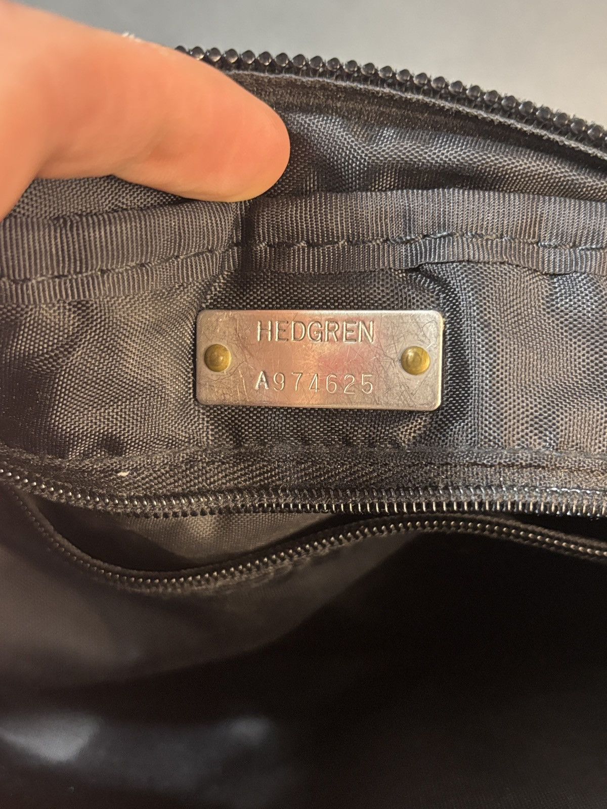 Vintage Vintage Hedgren Nylon Messenger Bag Mini Sling Pack 90s 2000 Size ONE SIZE - 7 Thumbnail