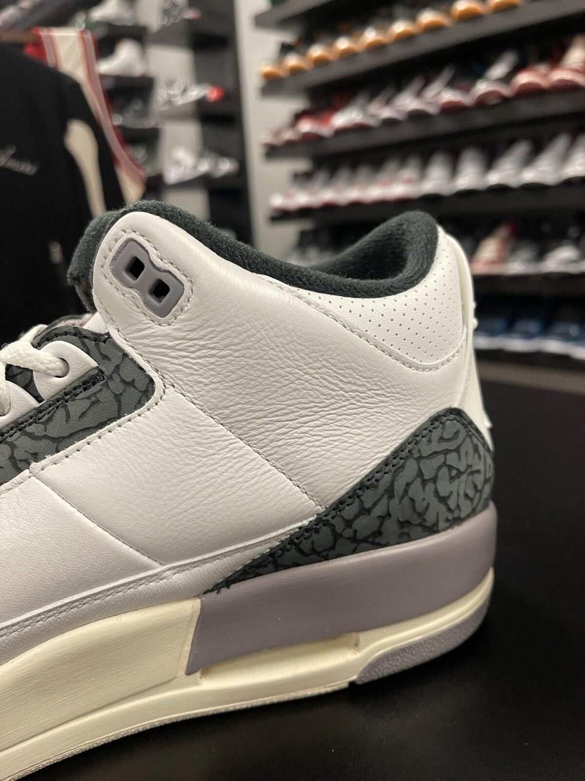 Nike Size 11 - Nike Air Jordan 3 Retro Cement Grey CT8532-106 Size US 11 / EU 44 - 7 Thumbnail