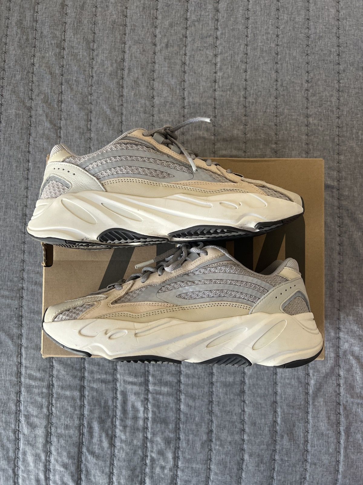 Adidas × Kanye West Yeezy 700 V2 Cream Size US 9 / EU 42 - 1 Thumbnail