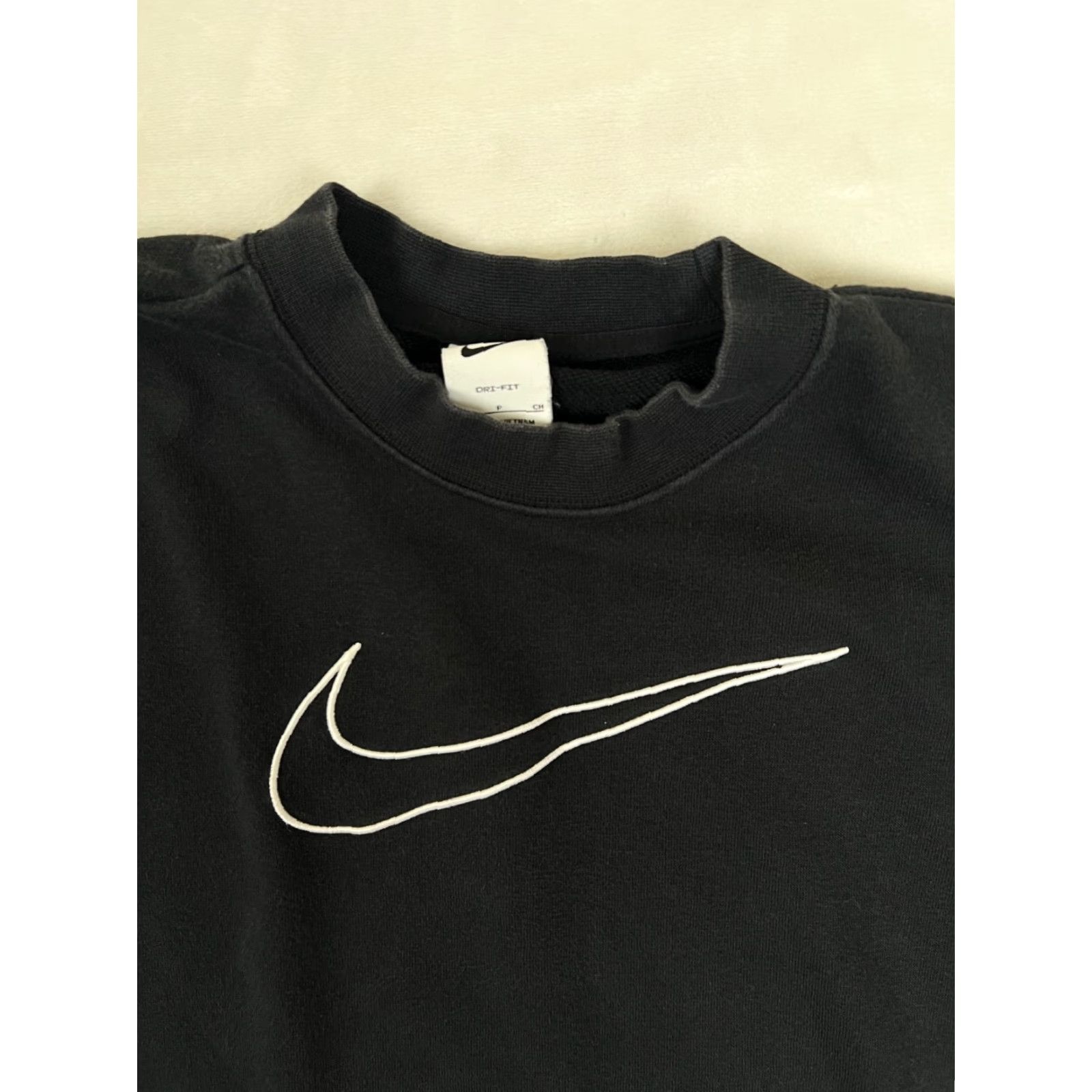 Nike Nike Dri-Fit Fleece Sweatshirt Swoosh Embroidery Women's Soversized Black 90s Nike Sportswear Sweatshirt Mens Womens Girls Boys Size S / US 4 / IT 40 - 2 Thumbnail