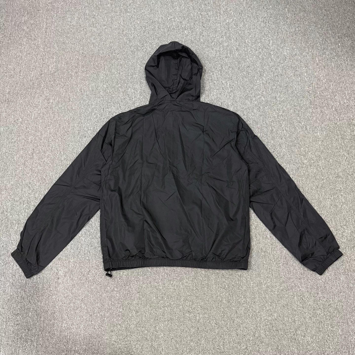 Givenchy Givenchy black chest zipper logo nylon jacket 52 new Size US L / EU 52-54 / 3 - 2 Thumbnail