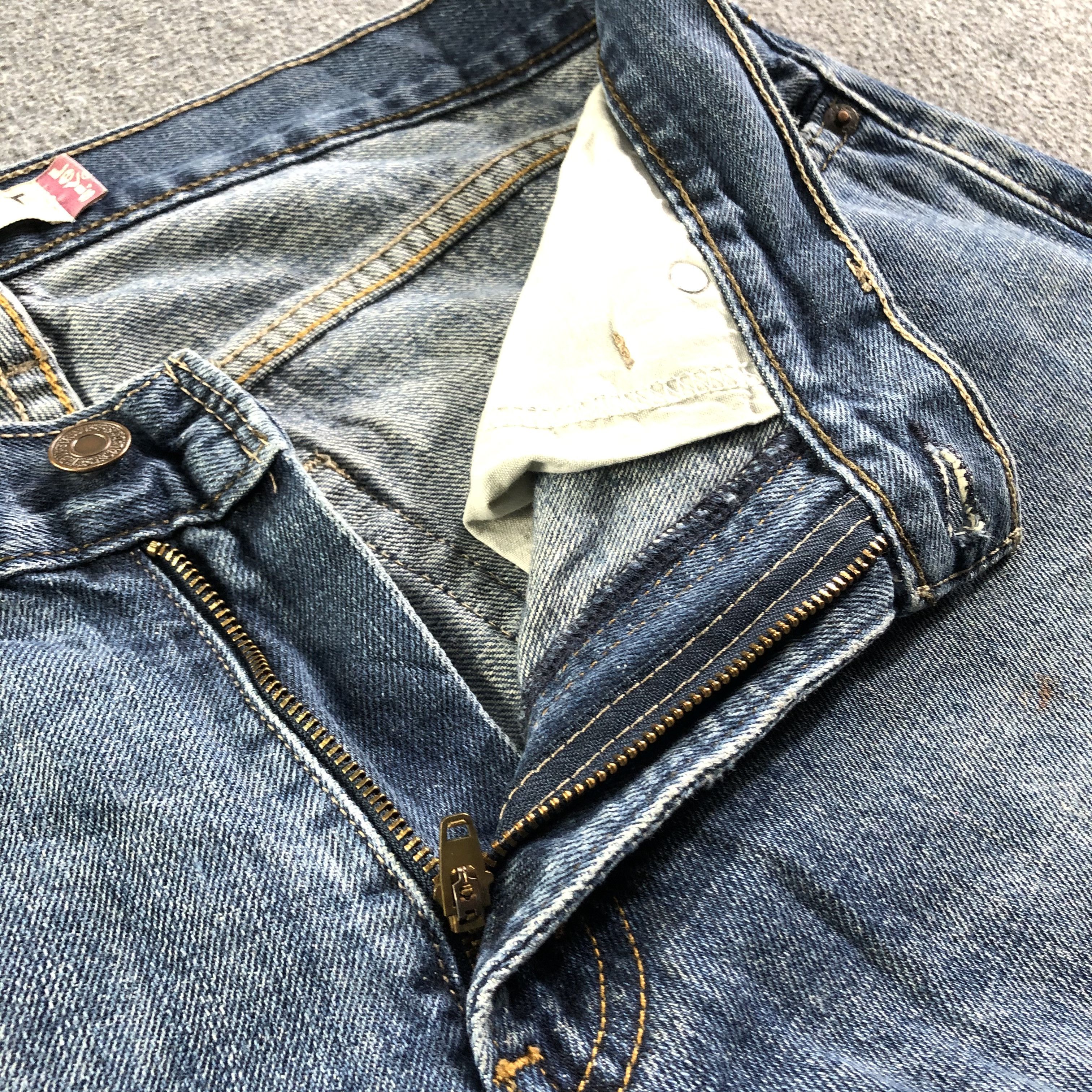 Levi's Vintage Blue Wash Levis 514 Jeans-J3506 Size US 33 - 8 Thumbnail