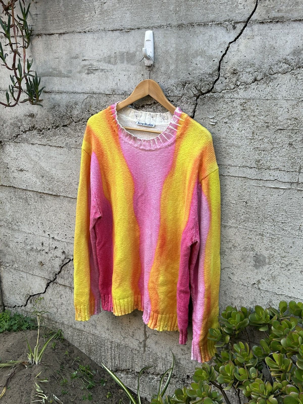 Acne Studios RARE GRAIL Acne Studios scattered fire distressed knit Size US L / EU 52-54 / 3 - 1 Thumbnail