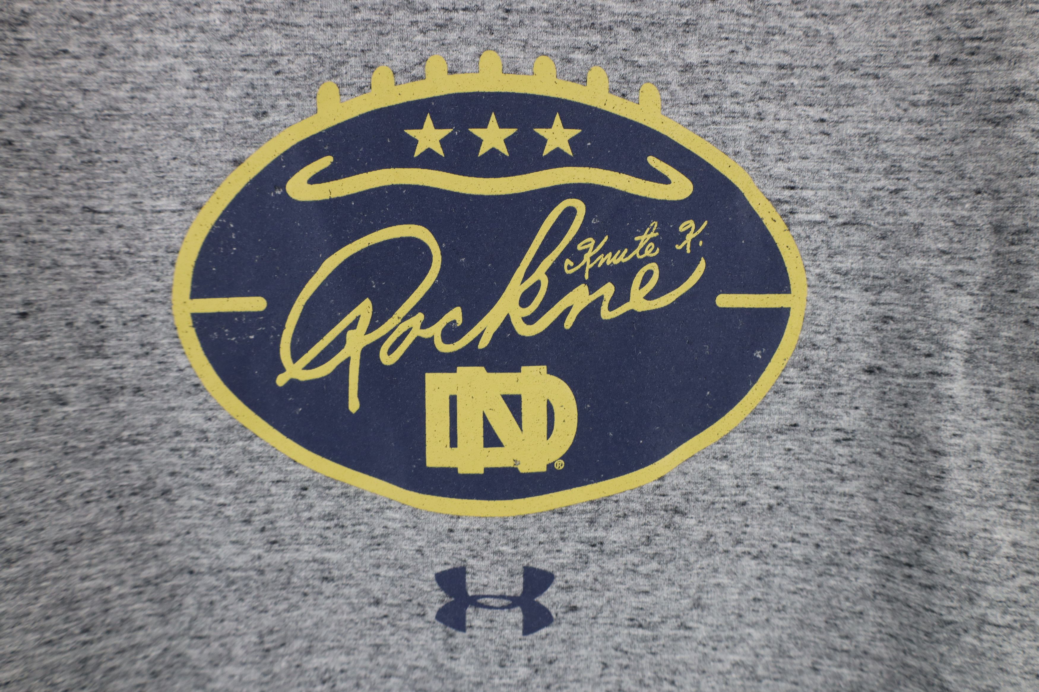 Under Armour × Vintage Under Armour Notre Dame University Football Hoodie Gray Size US XS / EU 42 / 0 - 4 Thumbnail