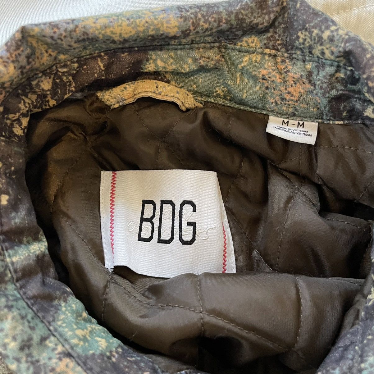 Urban Outfitters BDG urban Outfitters Men's Rip­stop Camo Jack­et Size Medium Size US M / EU 48-50 / 2 - 3 Thumbnail