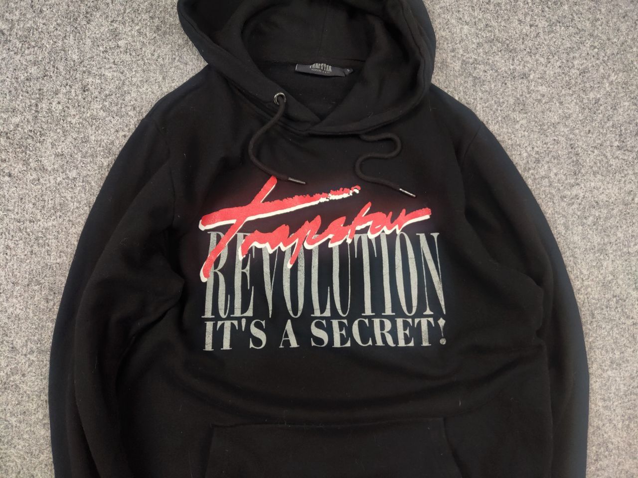 Trapstar London Trapstar revolution it's a secret Logo Black Hoodie Size US S / EU 44-46 / 1 - 4 Thumbnail