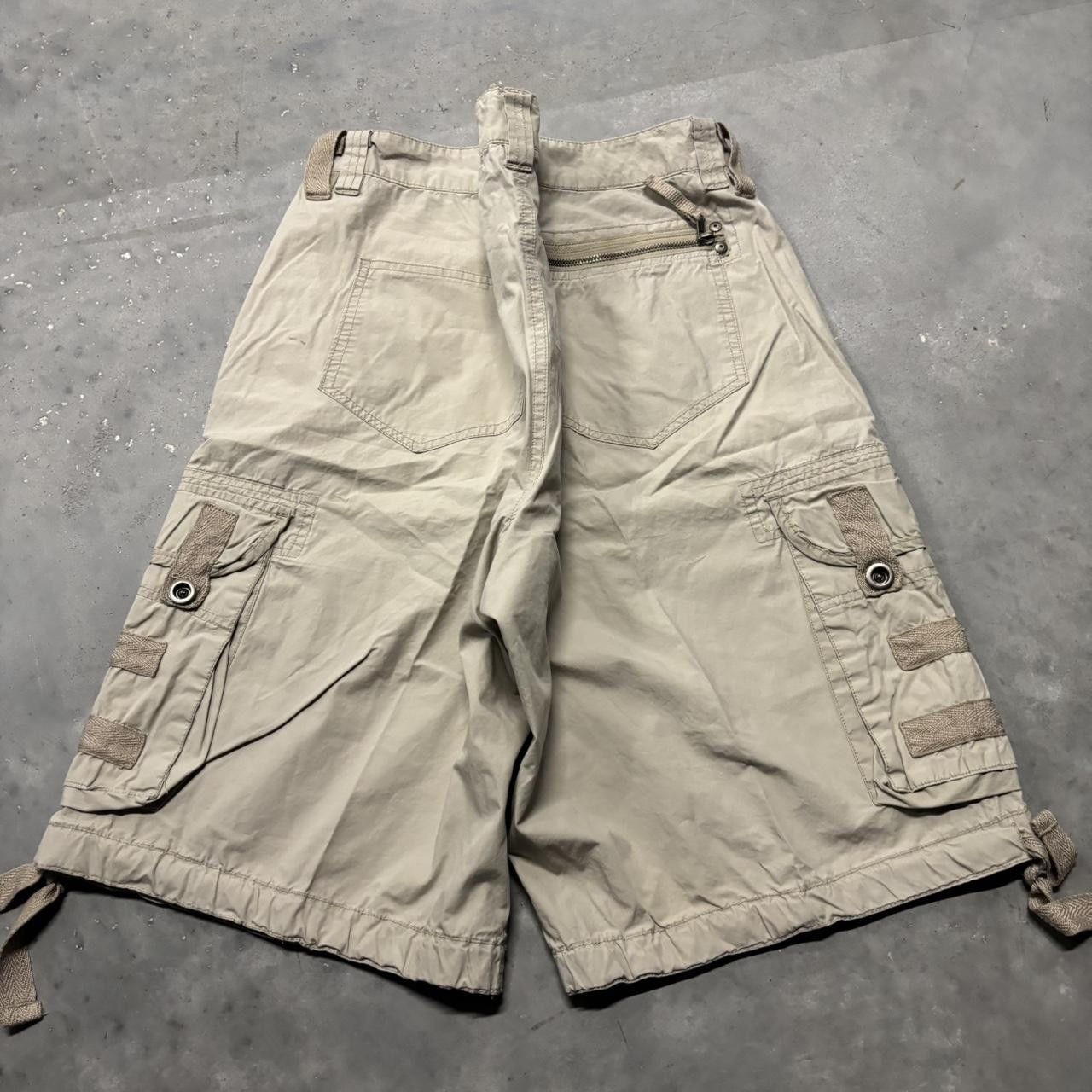 Japanese Brand × Vintage Crazy Vintage Y2K/2000s Baggy Khaki Streetwear Skater Style Cargo Shorts! Size US 36 / EU 52 - 5 Thumbnail