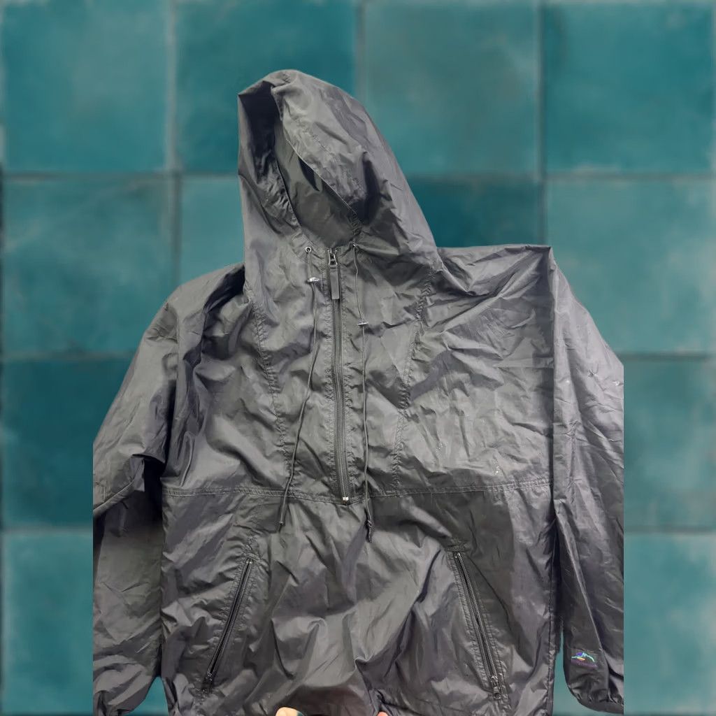 Helly Hansen Helly Hansen Jacket Mens S Black Hooded Zip Windbreaker Hiking Outdoor Adult Small Wind-Resistant Pockets Zip Front Size US S / EU 44-46 / 1 - 1 Thumbnail