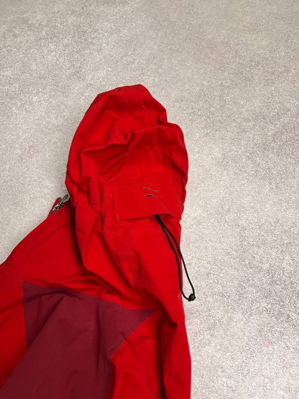 Patagonia × Vintage Vintage Patagonia Waterproof Womans Jacket Y2K M Size M / US 6-8 / IT 42-44 - 13 Thumbnail
