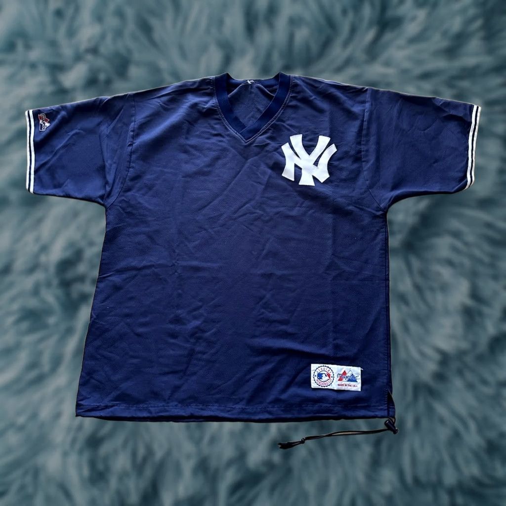 Vintage VINTAGE Majestic MLB New York Yankees V-Neck Jersey Pullover Shirt XL Men’s Blue 90s NYC Logo Yankees Mint Story:Very Rare Size US XL / EU 56 / 4 - 1 Thumbnail