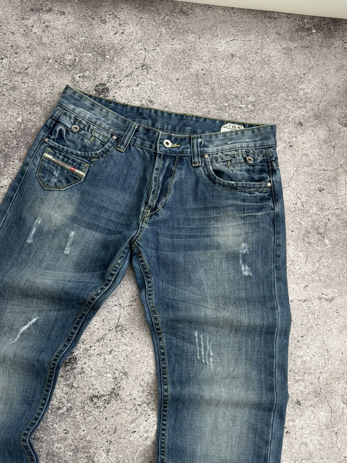 Diesel × Vintage Vintage Diesel Y2K distressed dirty jeans pants Size US 33 - 7 Thumbnail