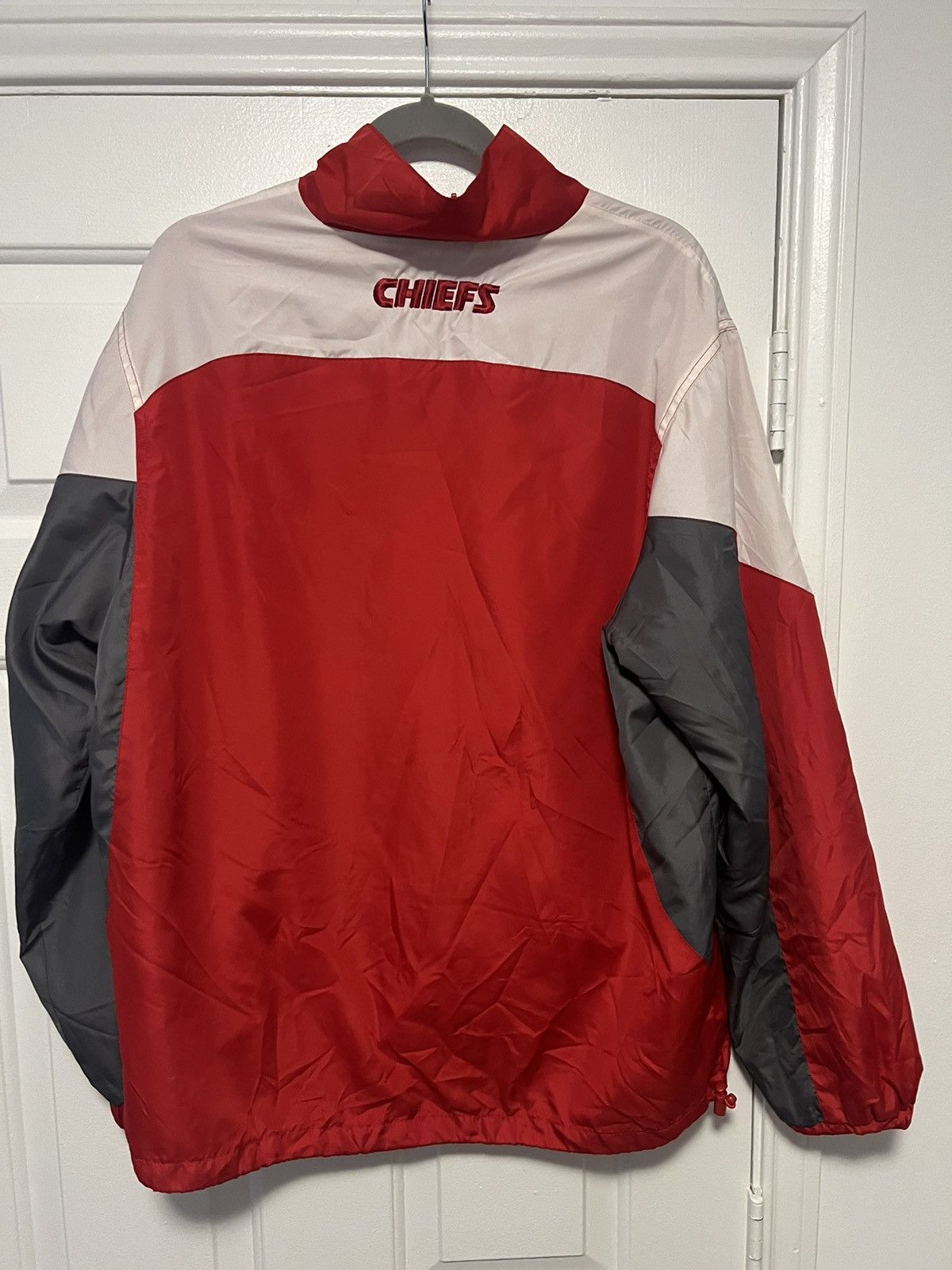 NFL Red and white Kansas City Chiefs Vintage windbreaker jacket Size US L / EU 52-54 / 3 - 3 Thumbnail