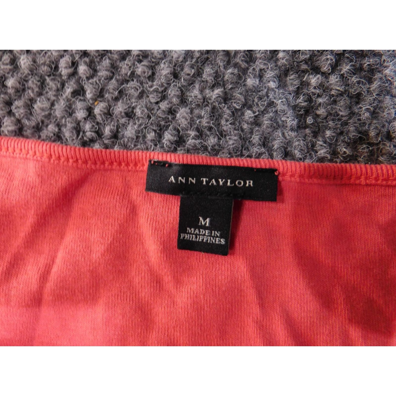 Ann Taylor Ann Taylor Shirt Womens M Coral 3/4 Sleeve Boatneck Shoulder Buttons Tunic Size M / US 6-8 / IT 42-44 - 5 Thumbnail