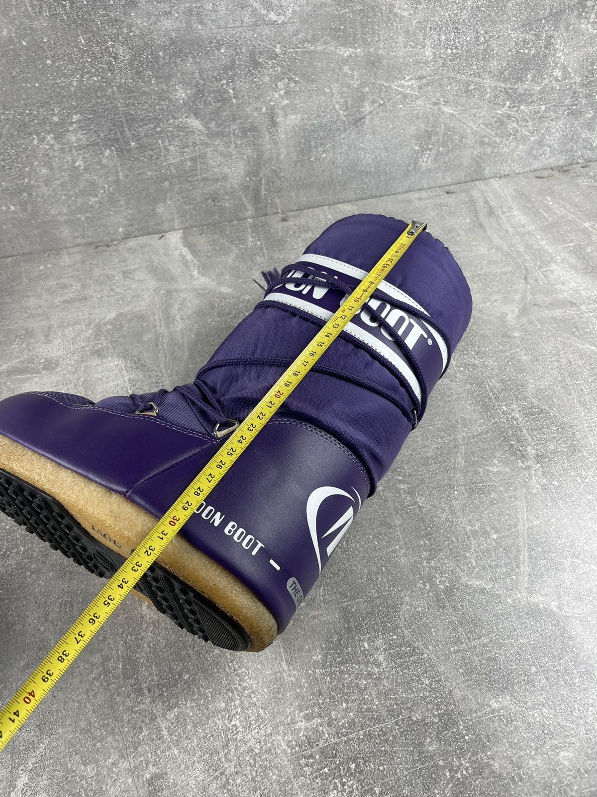 Moon Boot Moon Boot The Original Purple Nylon Snow Boots 1990s Size US 7 / IT 37 - 11 Thumbnail