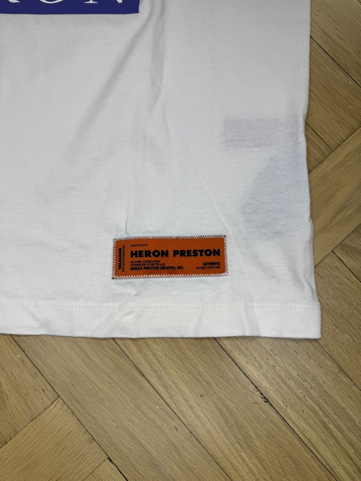 Heron Preston HERON PRESTON “DOLPHIN” GRAPHIC WHITE TEE Size US S / EU 44-46 / 1 - 4 Thumbnail