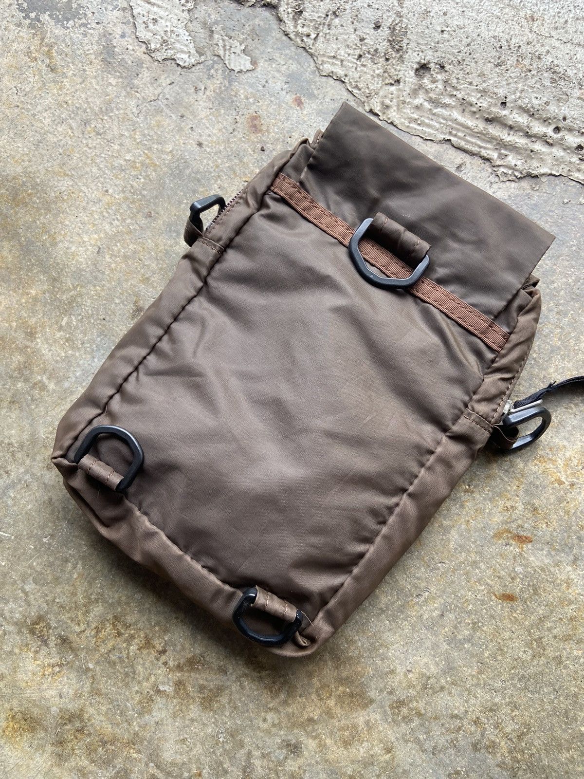 Issey Miyake Vintage 2000’s Tsumori Chisato Multi Cargo Pocket Slingbag Size ONE SIZE - 8 Thumbnail