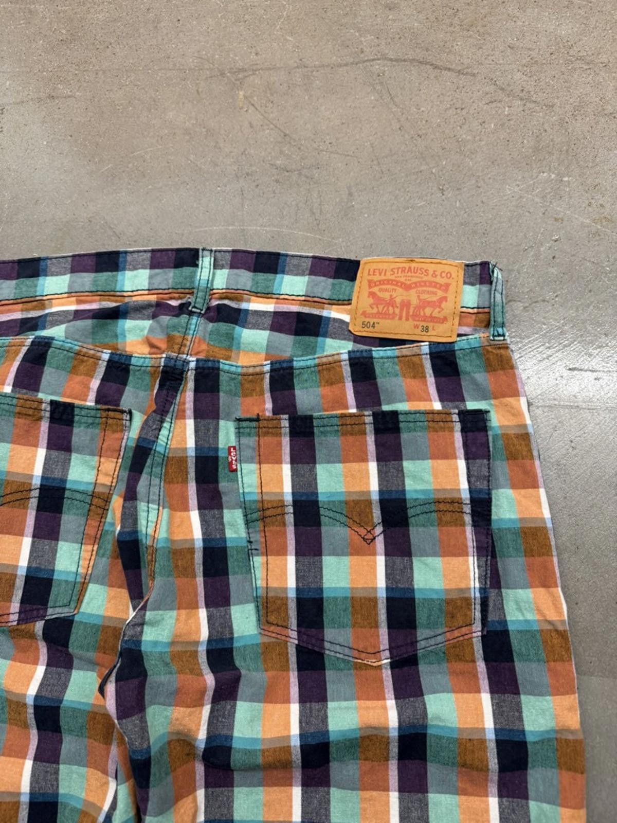 Levi's Y2K Levis 504 Plaid Multicolor Shorts Size US 38 / EU 54 - 4 Thumbnail