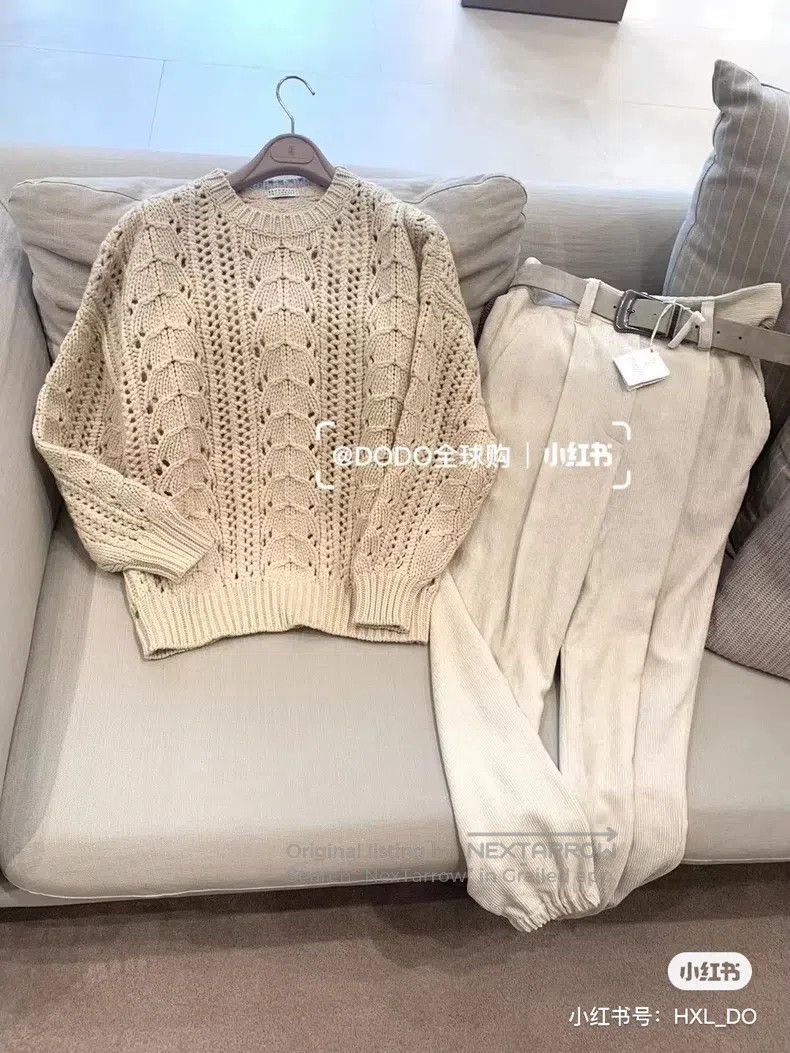 Brunello Cucinelli Brunello Cucinelli Goose Yellow Sequin Embedded Cashmere S Size XS / US 0-2 / IT 36-38 - 1 Thumbnail