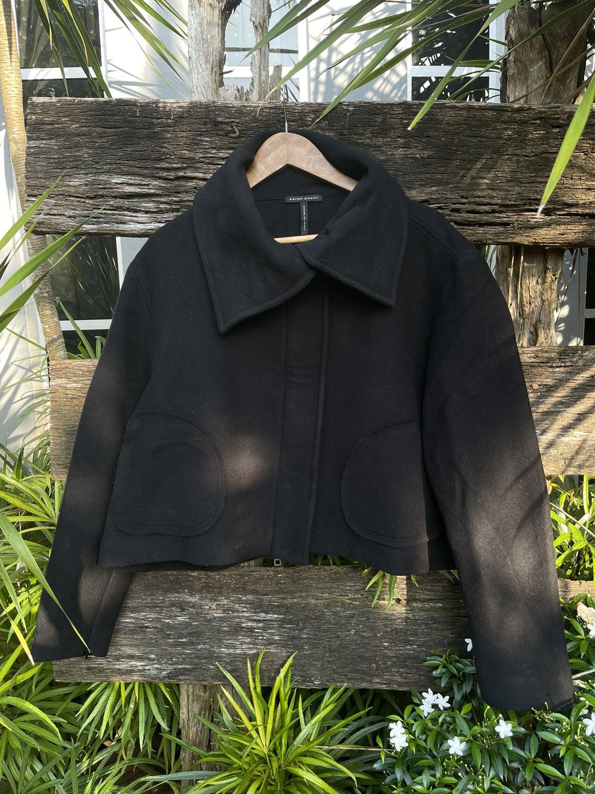 Sarah Pacini Sarah Pacini Cropped Wool Jacket - Made in Italy Size M / US 6-8 / IT 42-44 - 1 Thumbnail