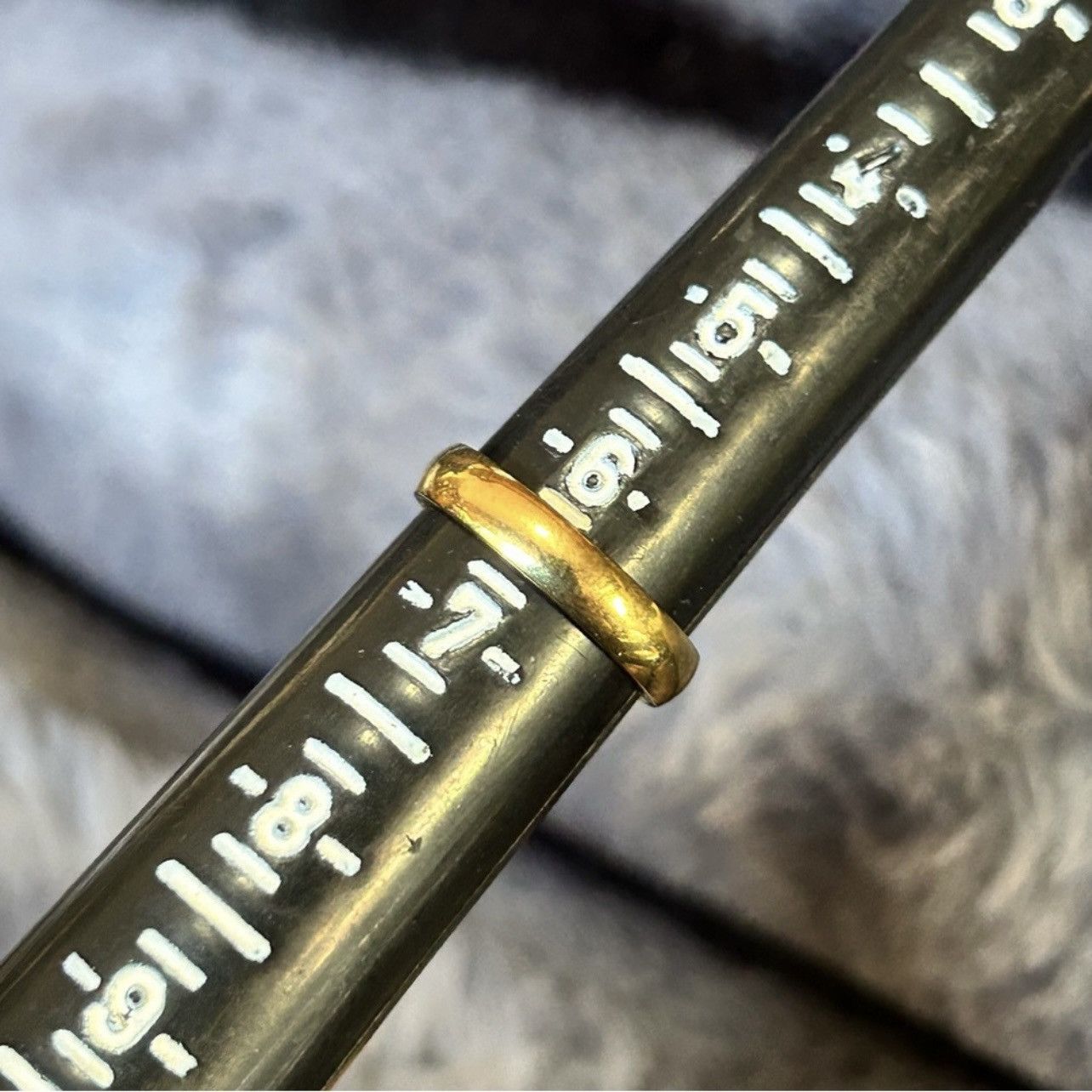 Jewelry Ladies 18kt solid yellow gold 4mm classic dome band NIB 6.5 Size ONE SIZE - 5 Thumbnail