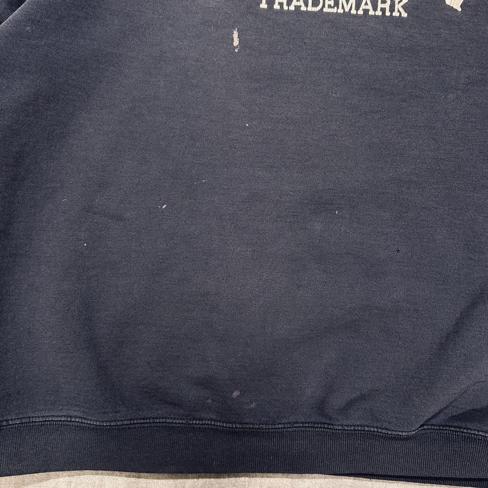 Old Navy VTG Old Navy thrashed streetwear grunge sweatshirt mens M Size US M / EU 48-50 / 2 - 3 Thumbnail
