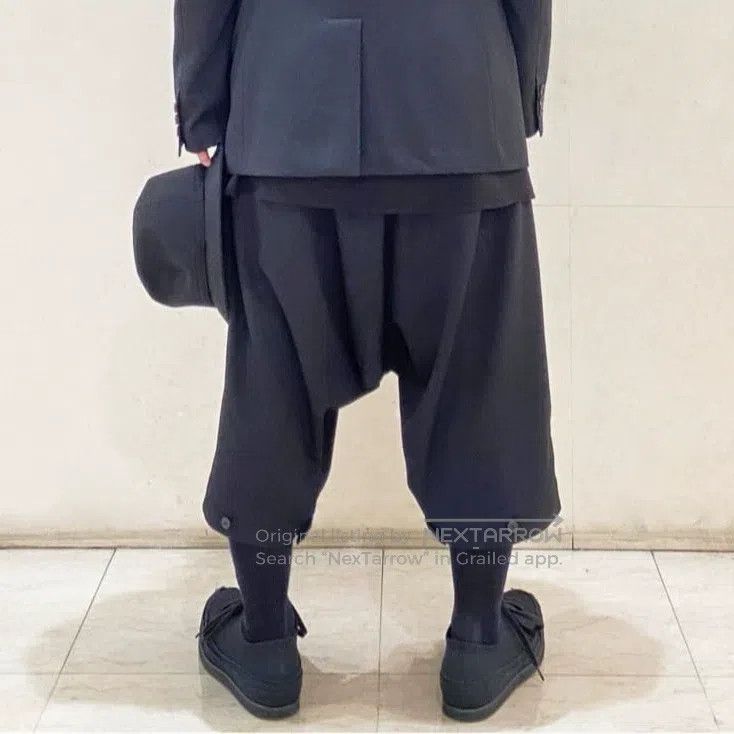 Yohji Yamamoto Yohji Yamamoto Size 3 Cropped wide-leg pants with a crotch| Size US 30 / EU 46 - 6 Thumbnail