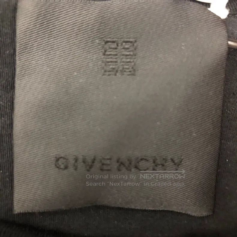 Givenchy Givenchy Short-Sleeve L Size US L / EU 52-54 / 3 - 3 Thumbnail