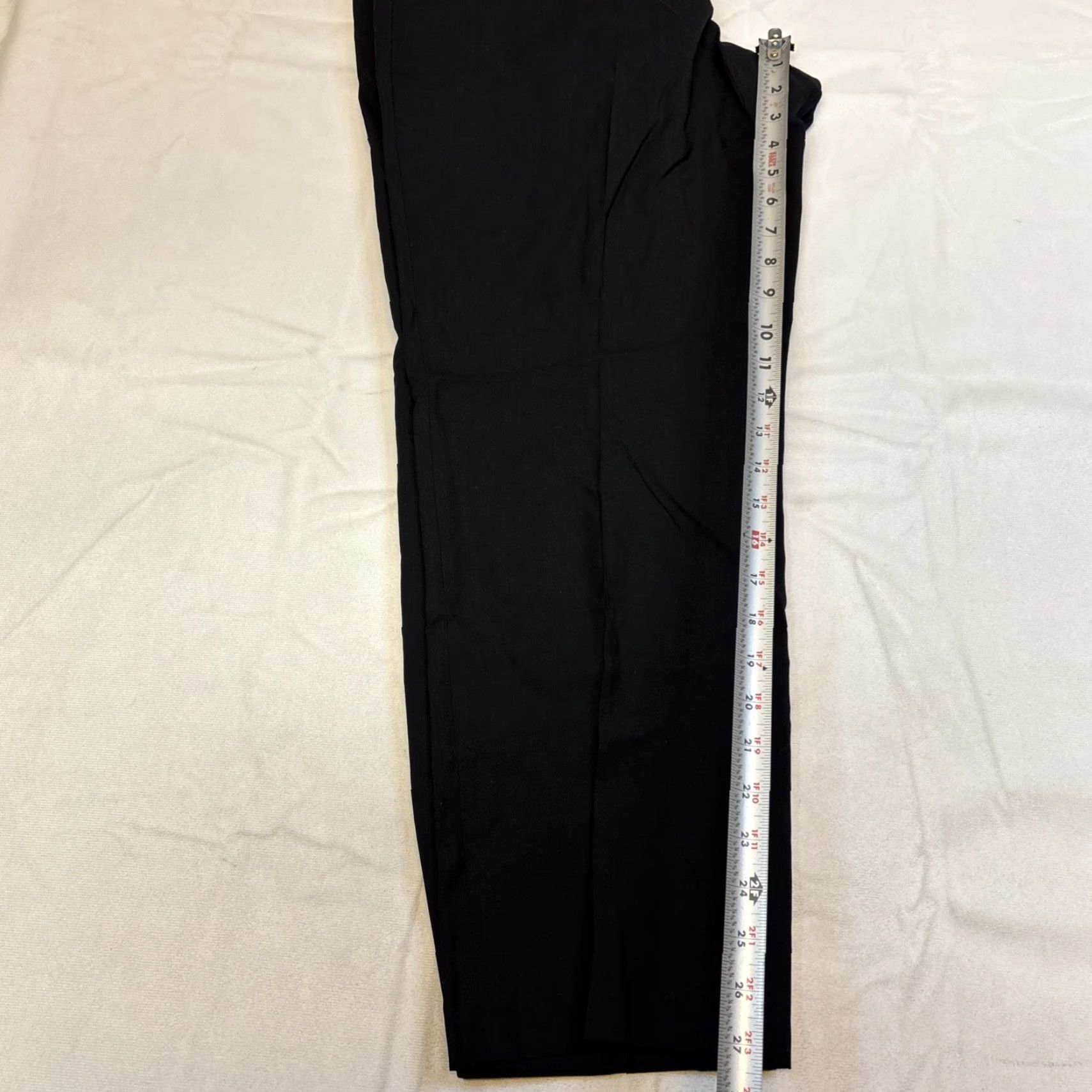 Versace VERSACE CLASSIC Pants Dress Men 38x27 Black Italy Regular Inseam 27 Formal Workwear 55% Polyester 45% Wool VERSACE CLASSIC Size US 38 / EU 54 - 7 Thumbnail