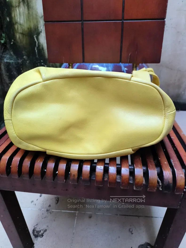 Vivienne Westwood Vivienne Westwood size os Lemon yellow shoulder bag, classi Size ONE SIZE - 6 Thumbnail