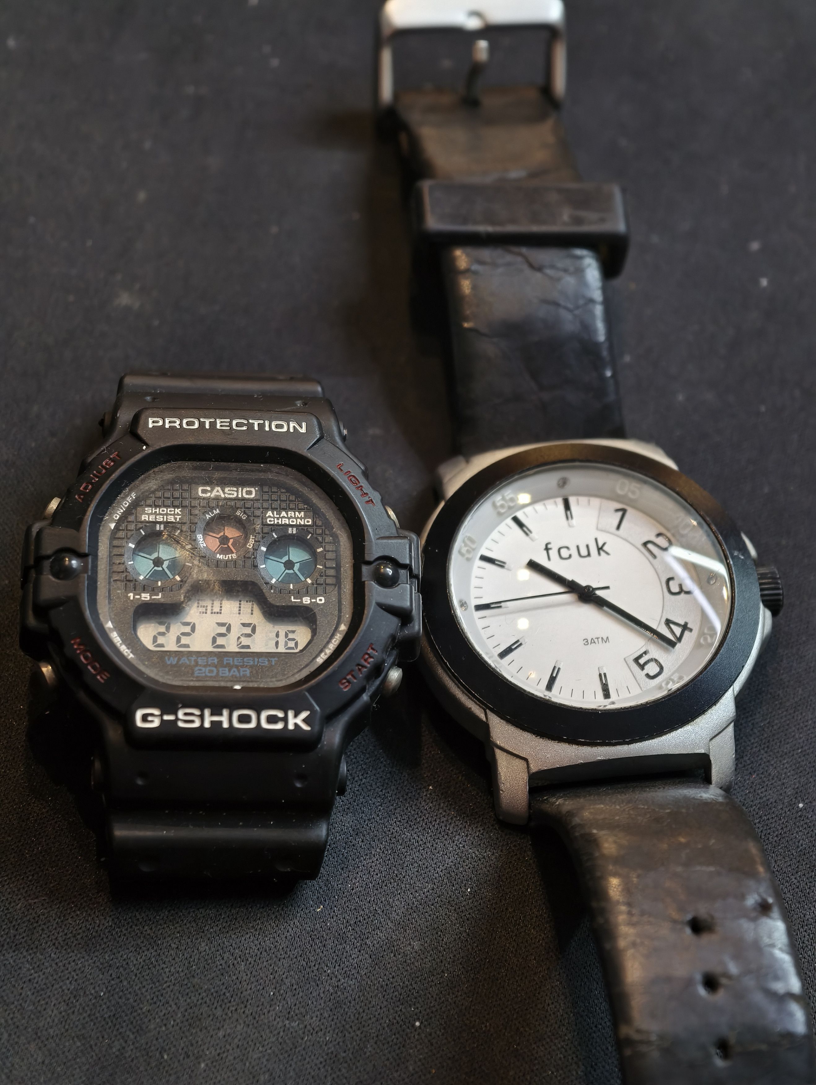 FCUK FCUK watch with vtg leather French connection Size ONE SIZE - 11 Thumbnail