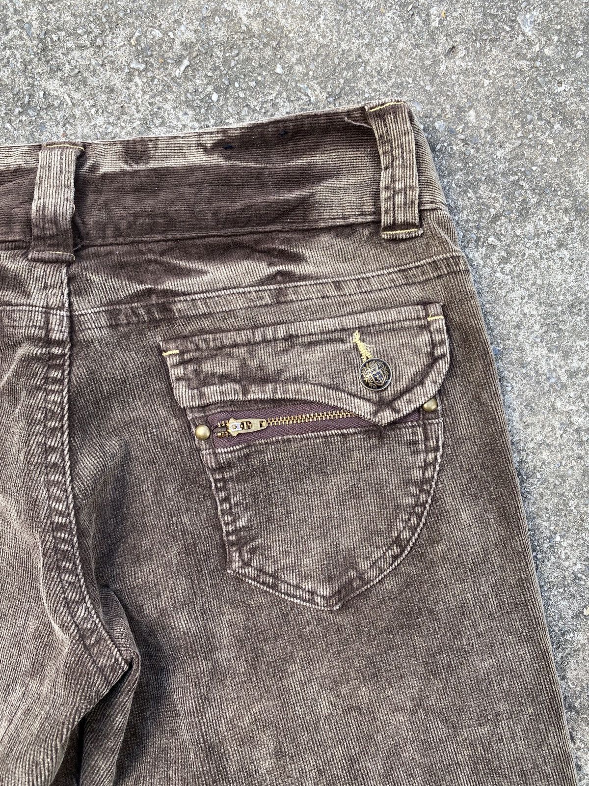 If Six Was Nine × Japanese Brand × Tornado Mart Luocury Japan Corduroy Low Rise Flare Pant Size US 30 / EU 46 - 14 Thumbnail