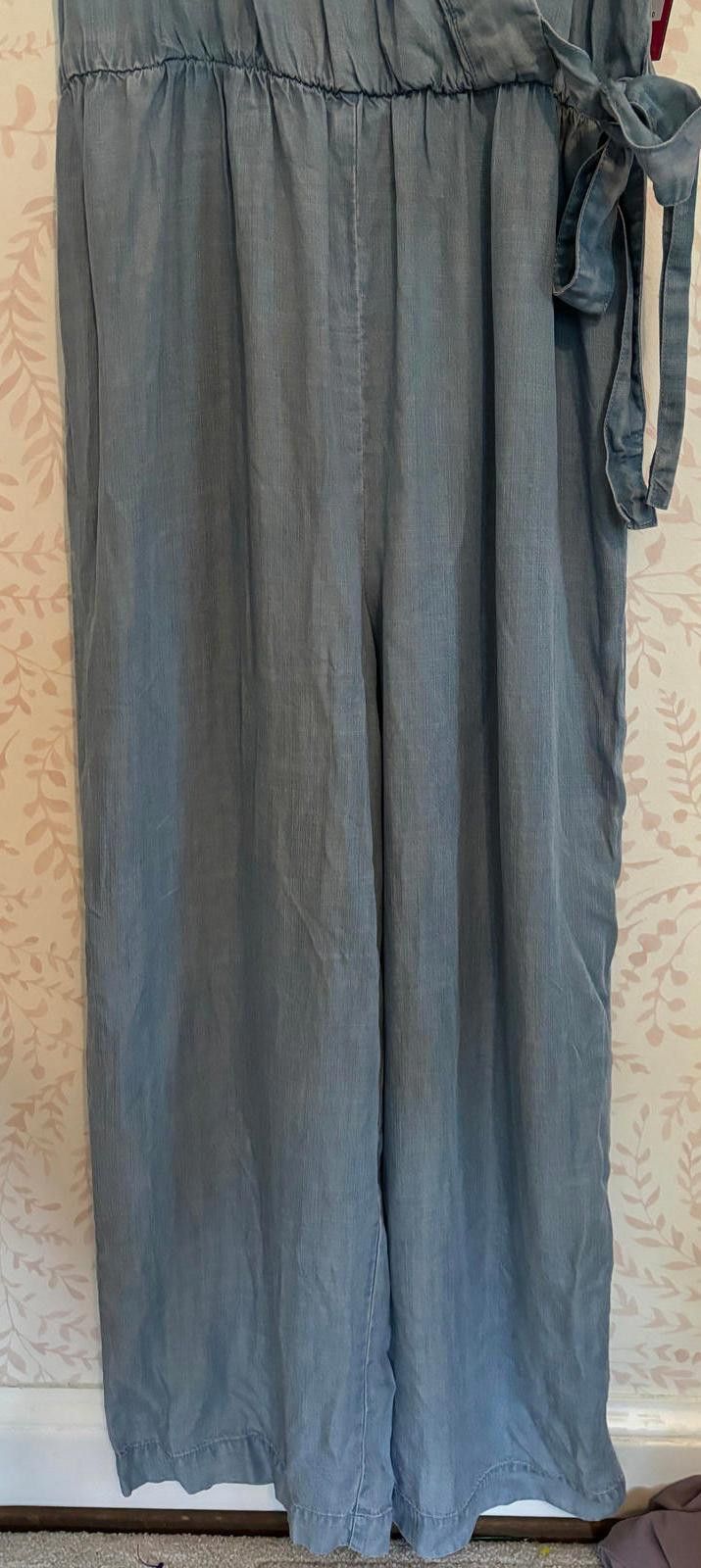 Vince Camuto NWT Vince Camuto Light Blue Chambray Jumpsuit Size 32" / US 10 / IT 46 - 4 Thumbnail