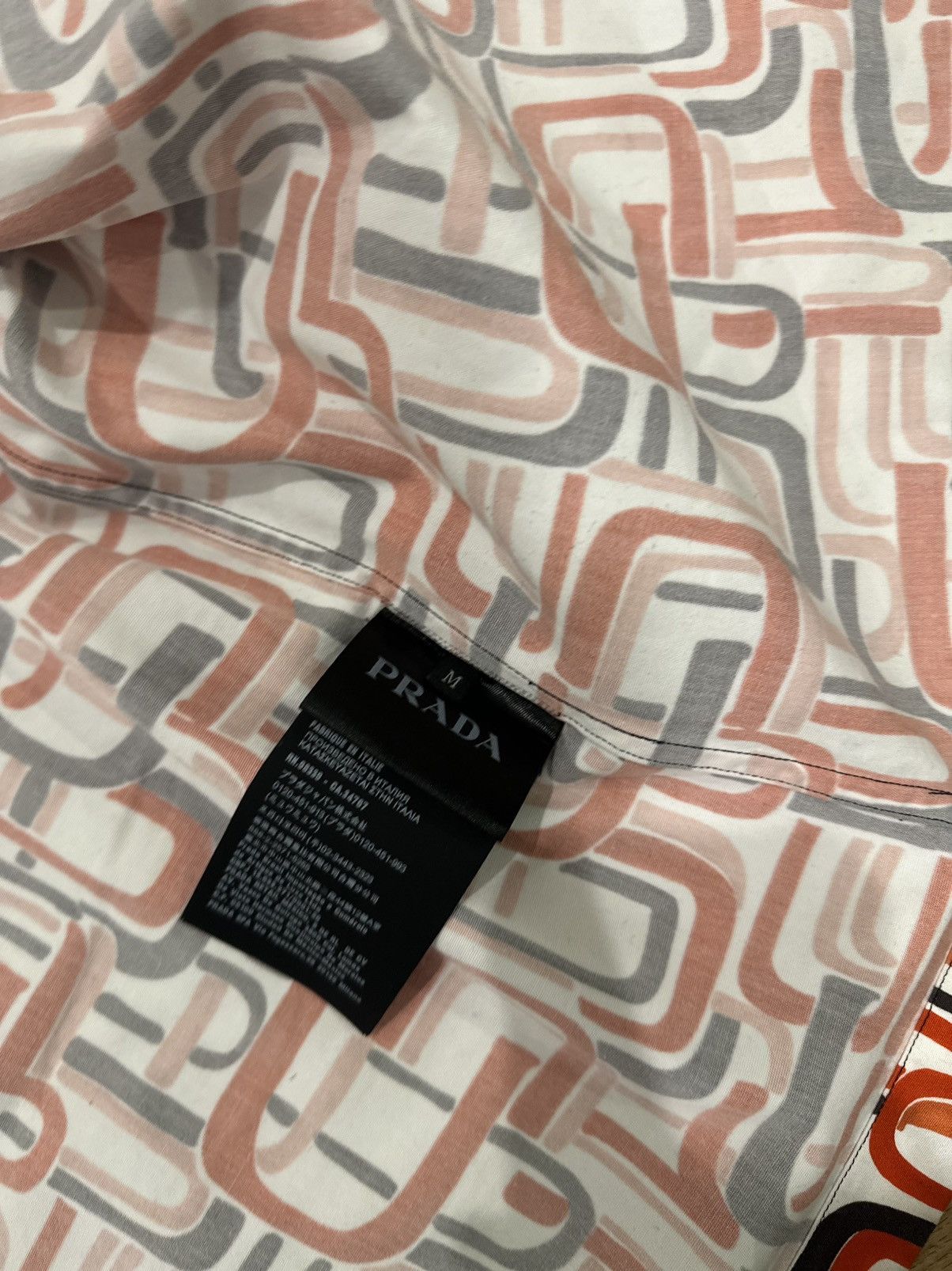 Prada Prada Lipstick Split Shirt Size US M / EU 48-50 / 2 - 4 Thumbnail