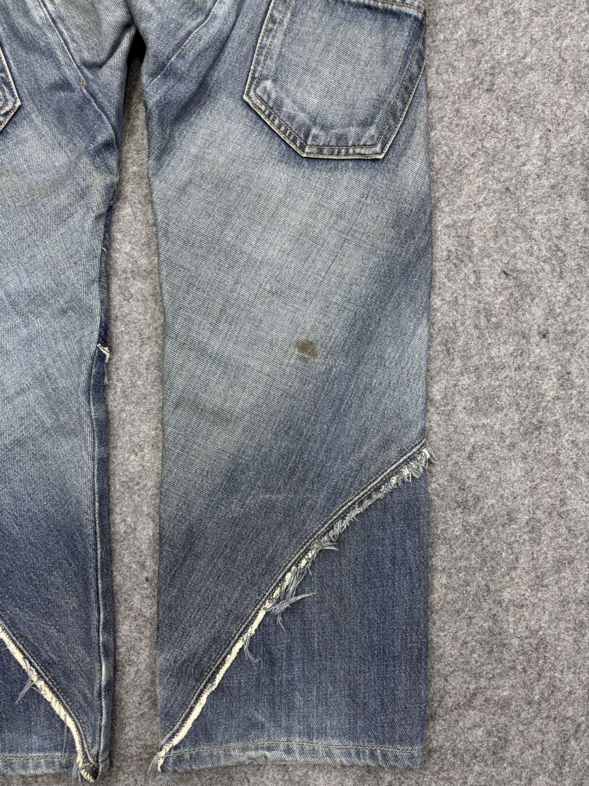 20471120 Archival AW2000 20471120 PAPER RECYCLED DENIM F773 Size US 32 / EU 48 - 19 Thumbnail