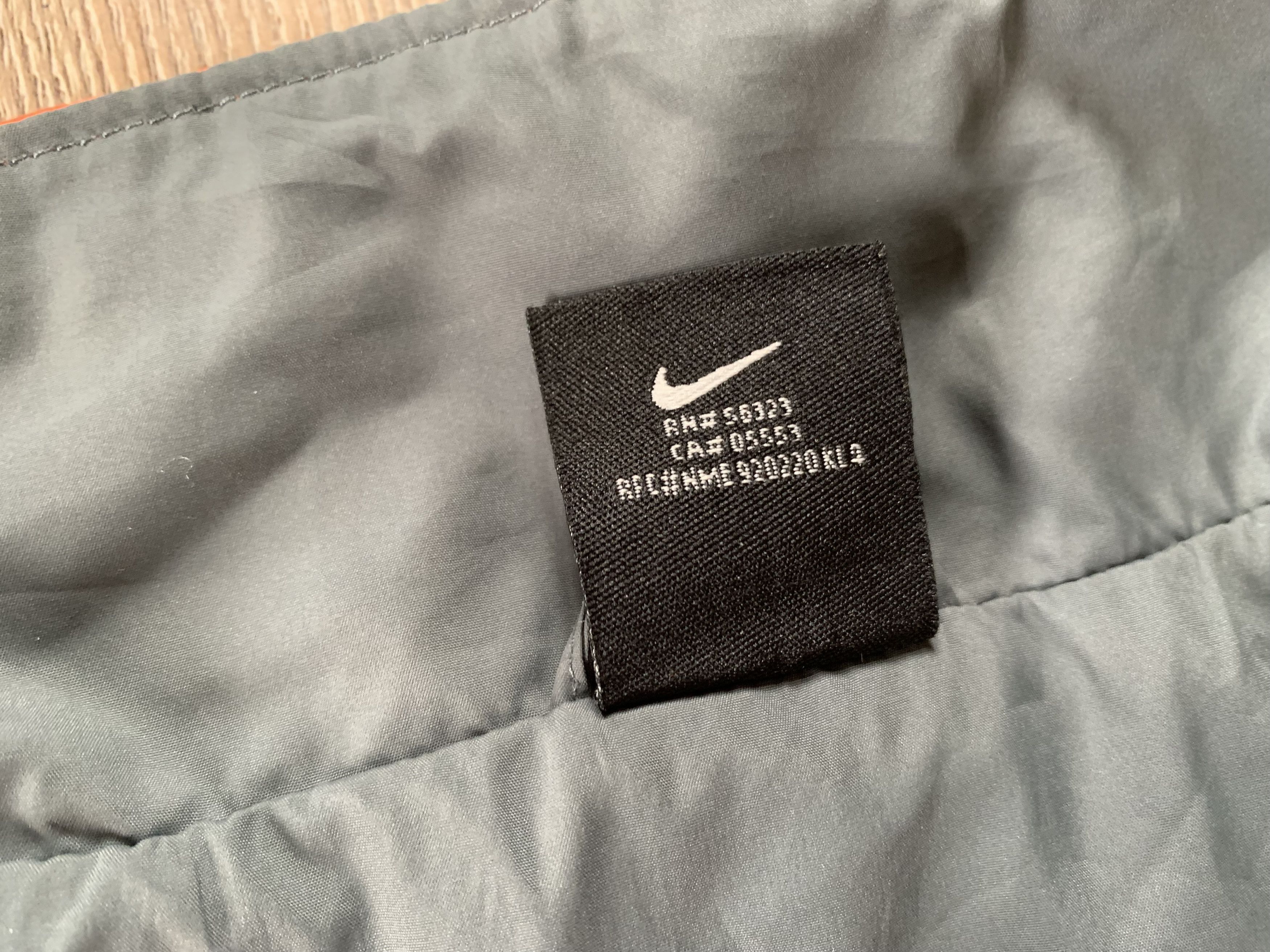 Nike × Vintage Nike Vintage Orange Nylon Reflective Running Jacket Size US L / EU 52-54 / 3 - 10 Thumbnail