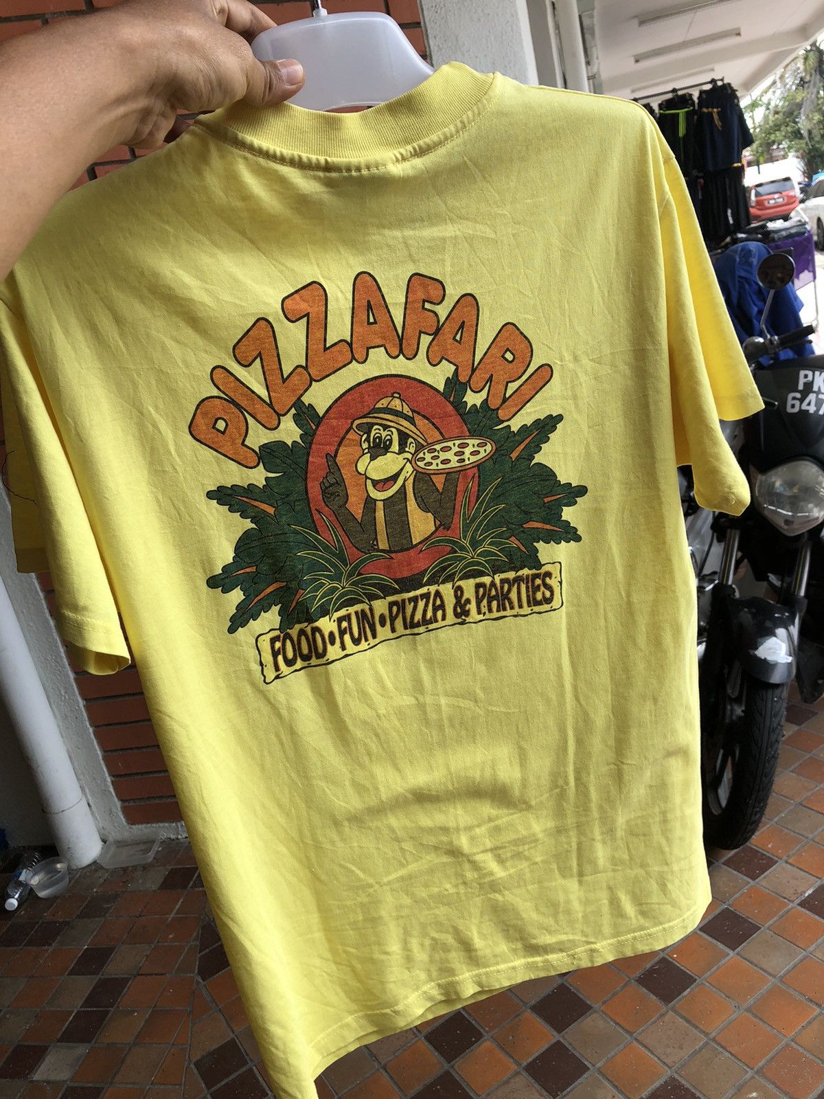 Other × Vintage pizzafari vintage tshirt Size US M / EU 48-50 / 2 - 1 Thumbnail