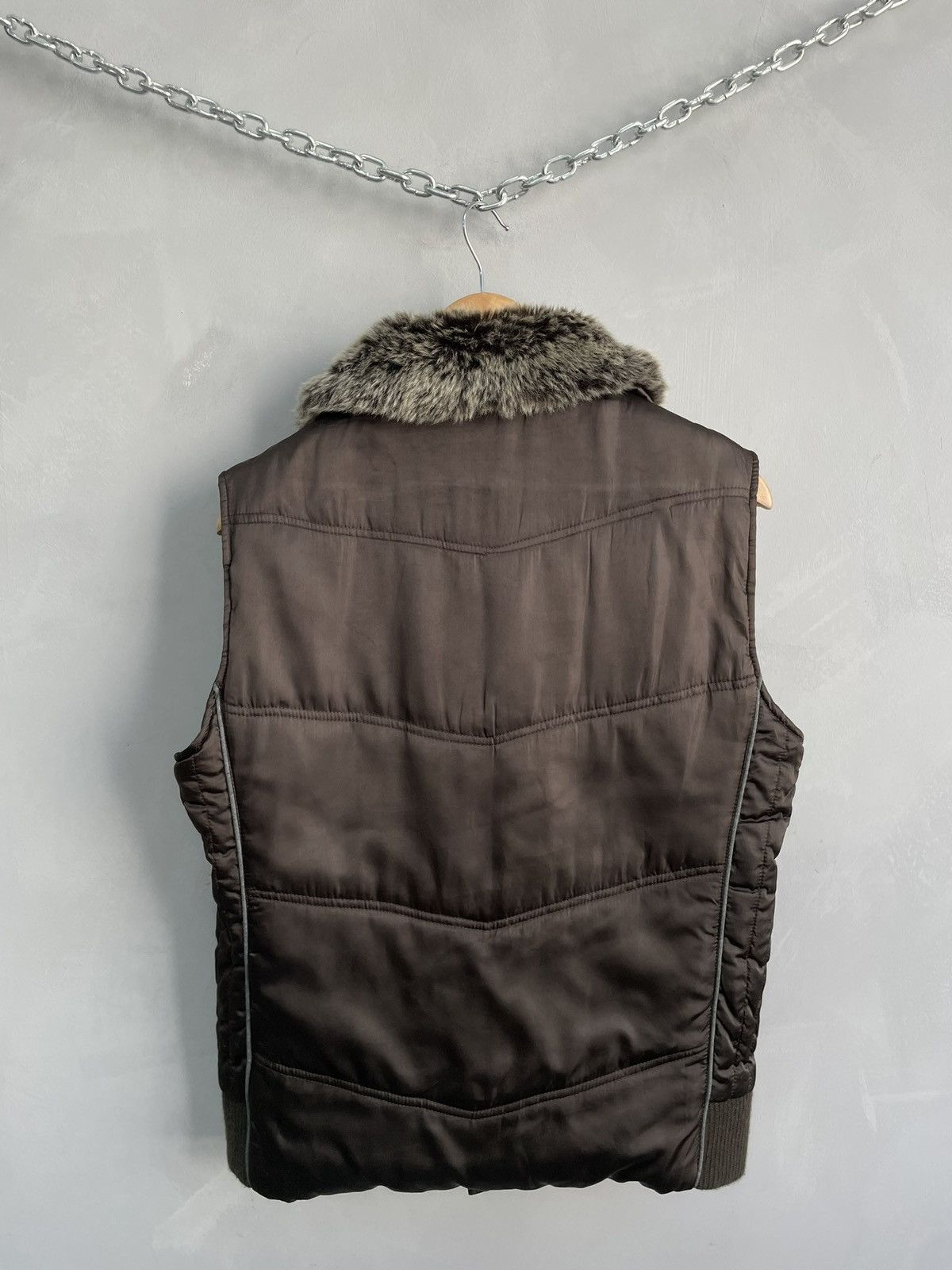 Le Grande Bleu (L.G.B.) nylon ifsixwasnine style fur collar 90s nylon vest jacjet Size US L / EU 52-54 / 3 - 8 Thumbnail