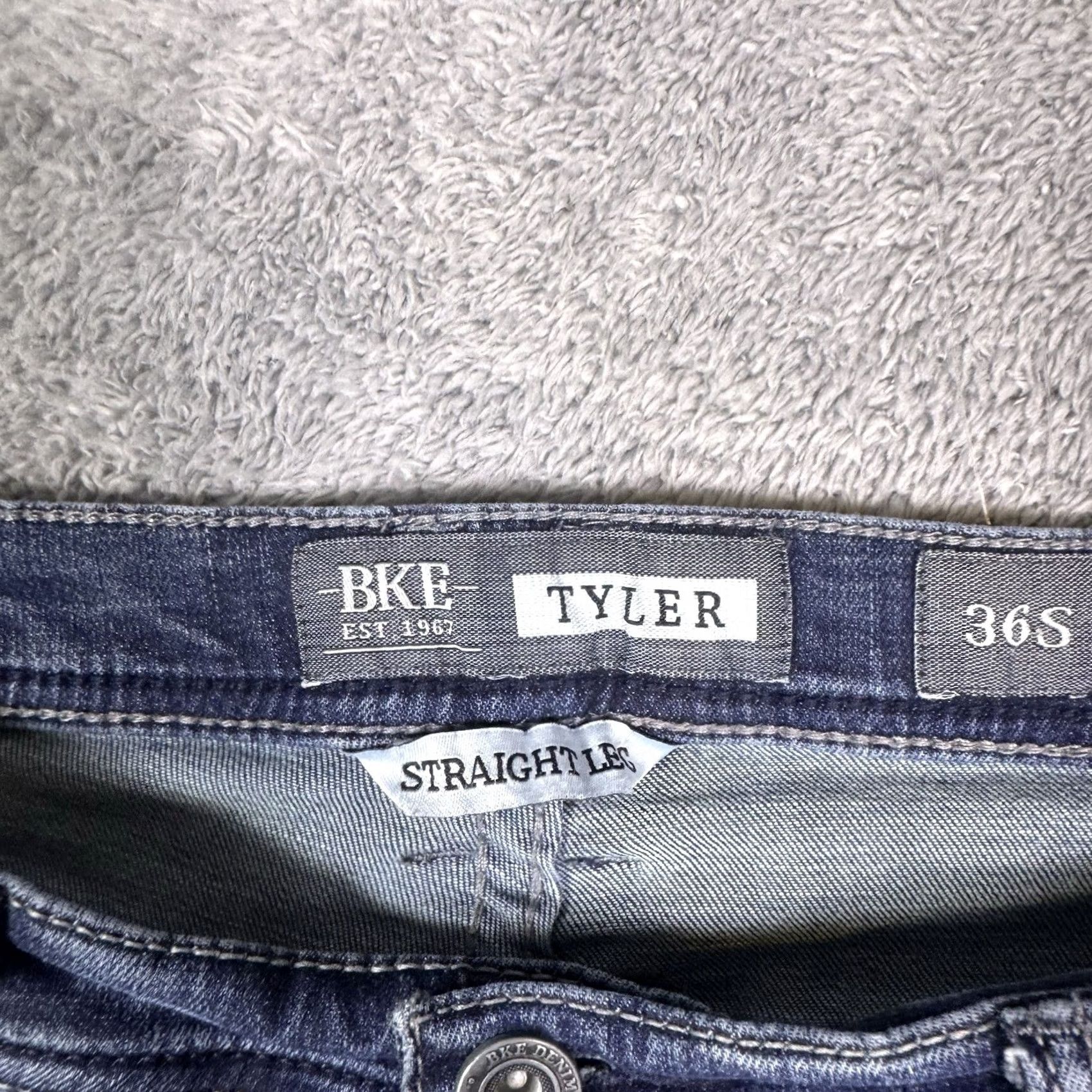 Vintage BKE Tyler Jeans Men 36S Straight Dark Wash Whisker Buckle Western Cowboy Utility Size US 36 / EU 52 - 6 Thumbnail