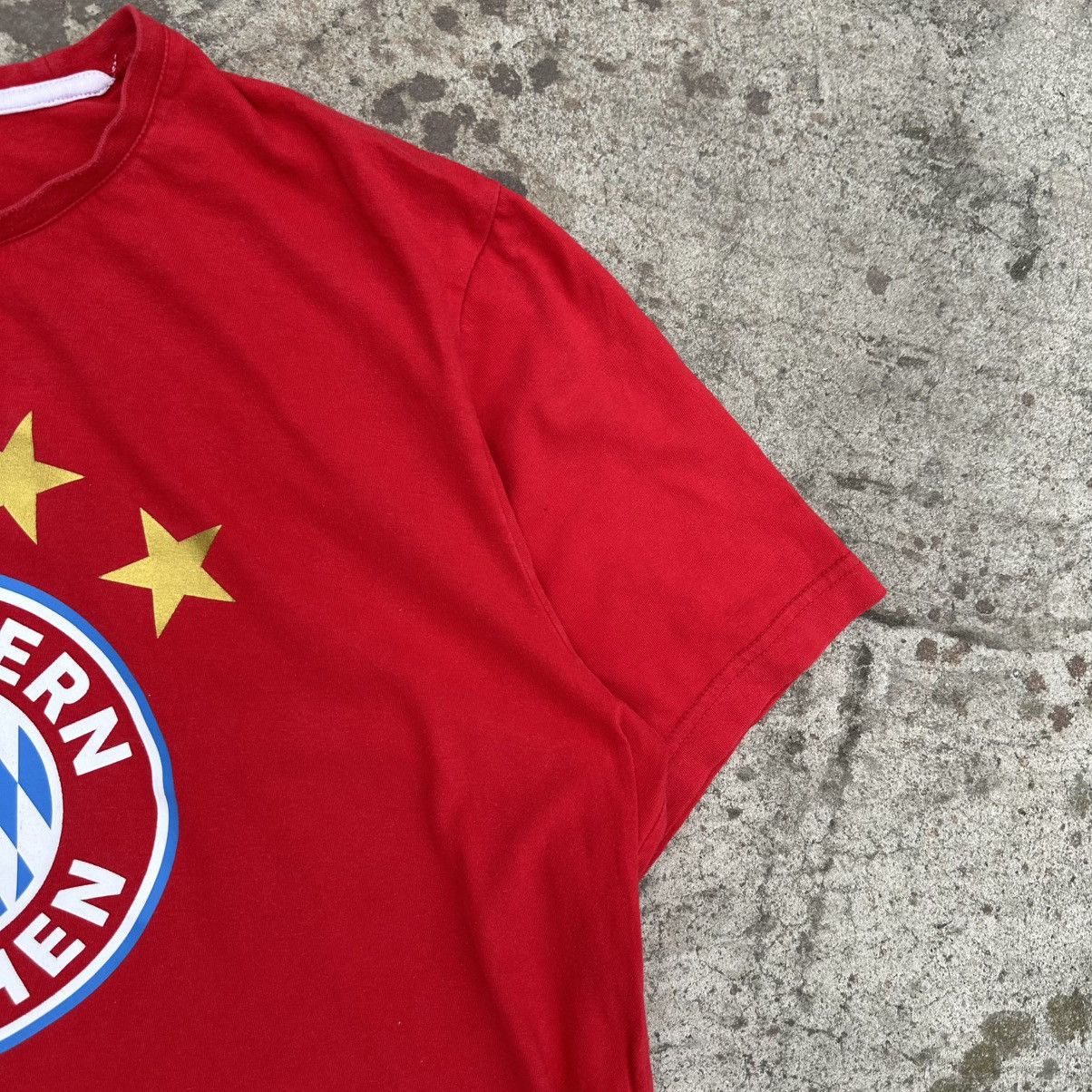 Vintage Vintage FC Bayern Munchen T-shirts Big Logo Sportwear Size US XXL / EU 58 / 5 - 3 Thumbnail