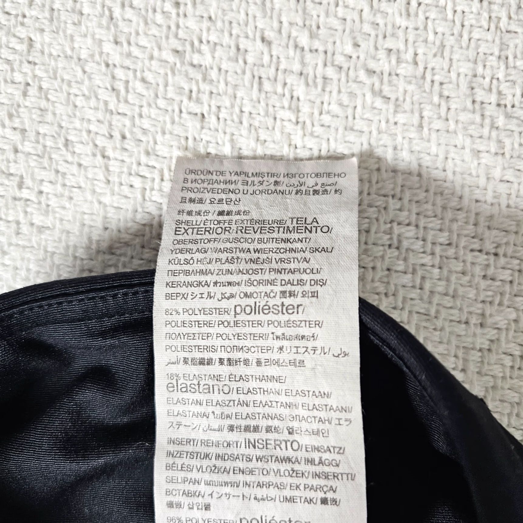 Under Armour Under Armour Capri Pants Women's Small Fly-By Compression Back Zipper Black Size 32" / US 10 / IT 46 - 4 Thumbnail