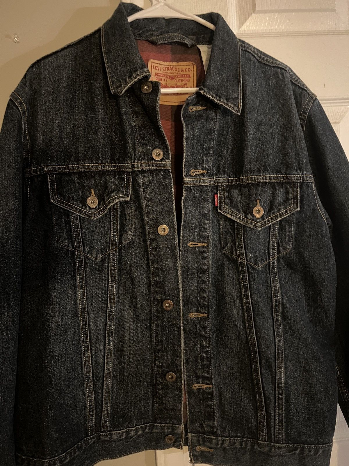 Levi's Vintage Men’s Levi’s Denim Jacket - size L Size US L / EU 52-54 / 3 - 1 Thumbnail